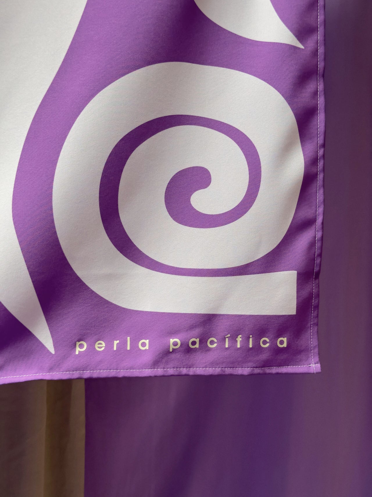 PERLA PACIFICA BAJO LA LUNA PRODUCTO EXTRA – 26(2)