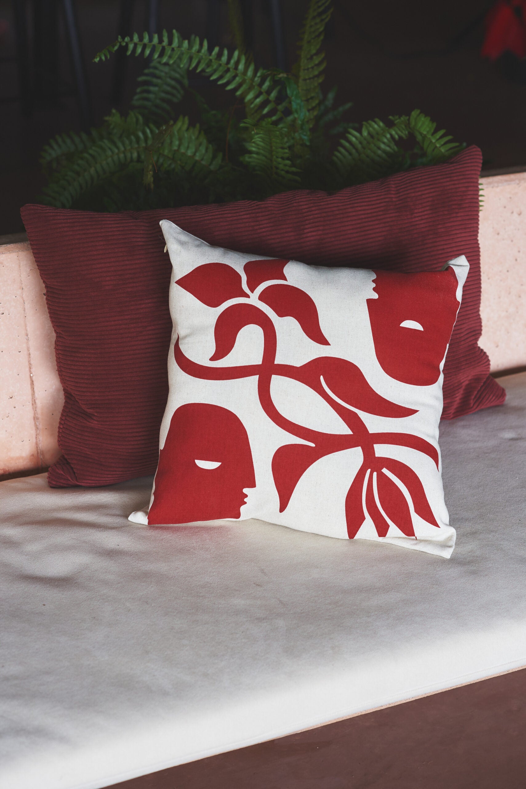 09DE17D8-134F-4595-B3FE-7B037B615981