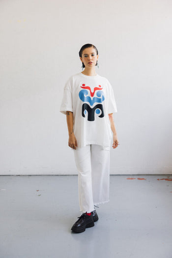 T-shirt Oversize Flor-Mariposa